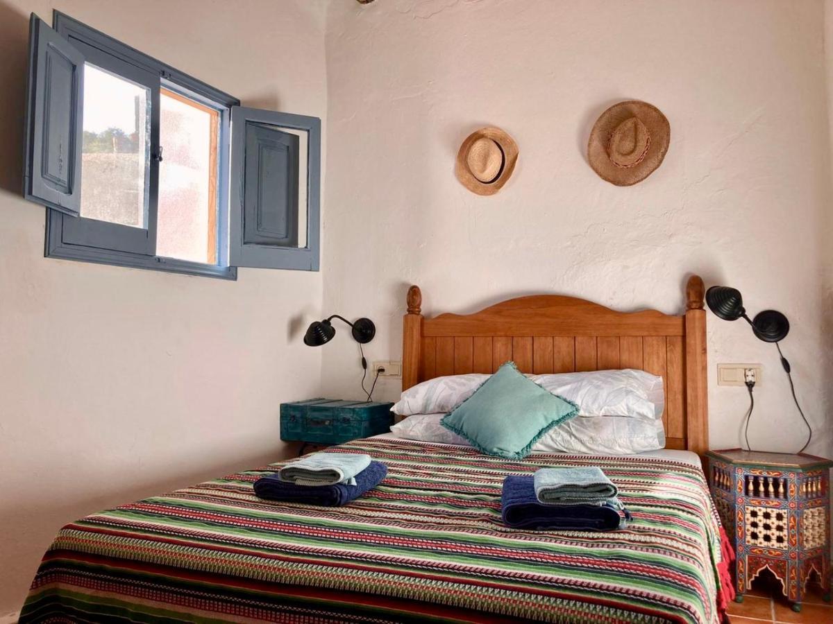 Casa Amigos Sorvilan - La Almendra Ngoại thất bức ảnh